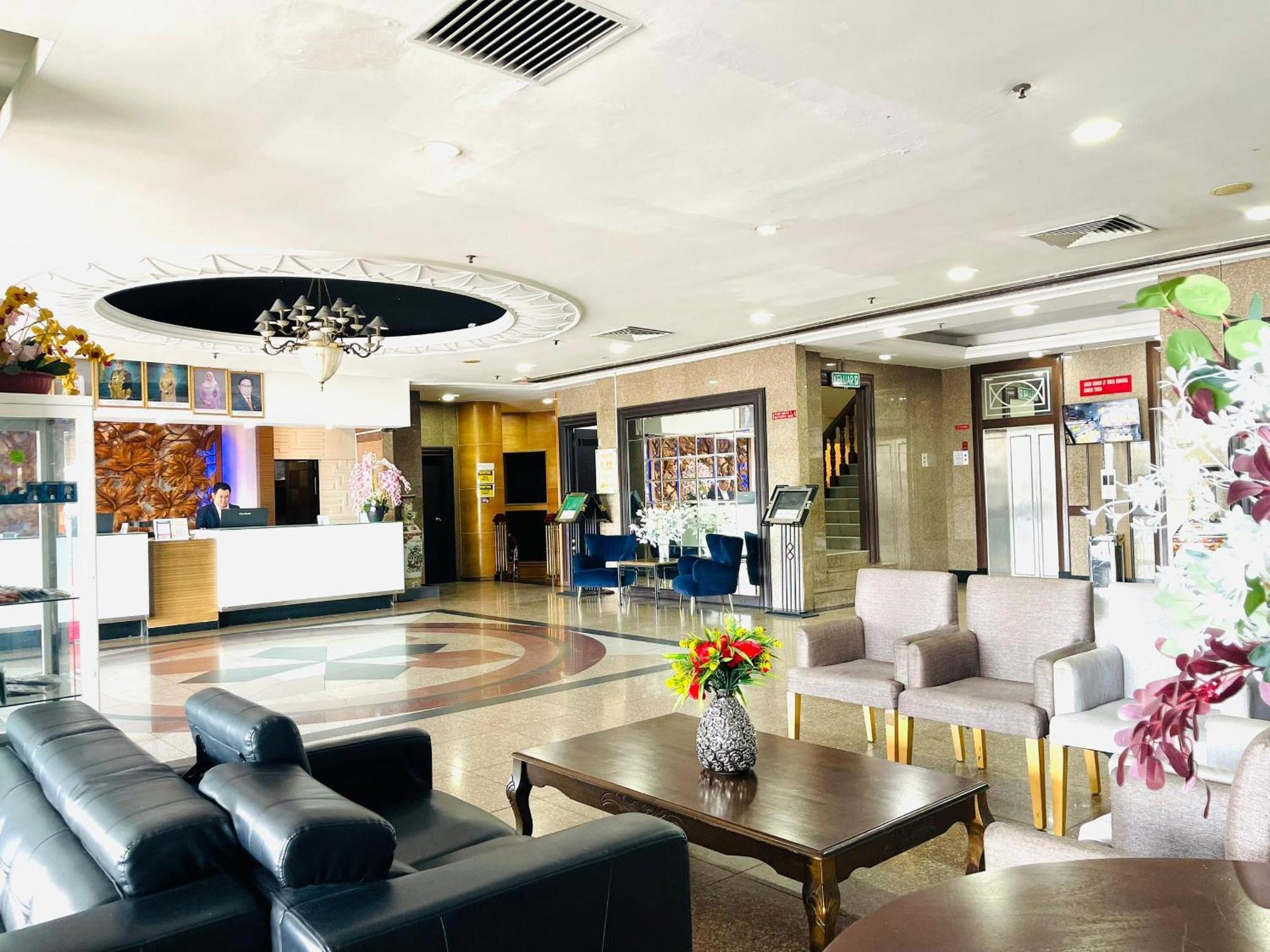 Penview Hotel Kuching Bagian luar foto