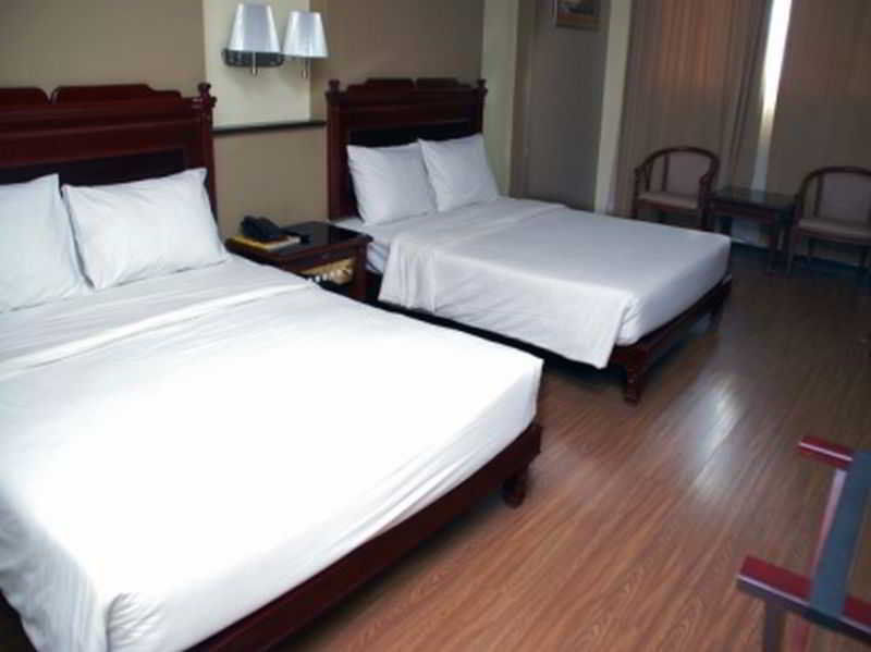 Penview Hotel Kuching Bagian luar foto