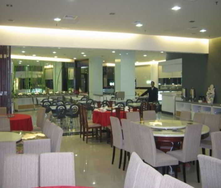 Penview Hotel Kuching Bagian luar foto