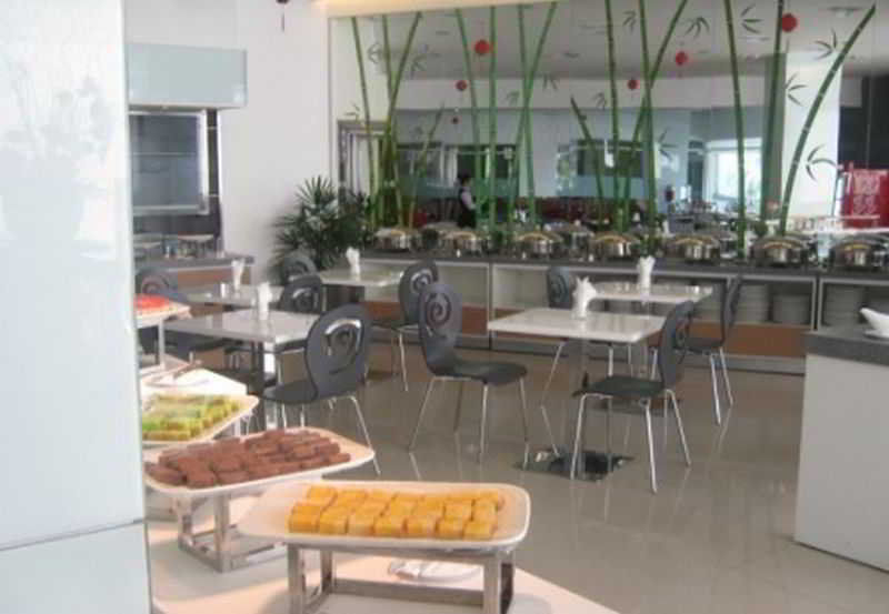 Penview Hotel Kuching Bagian luar foto