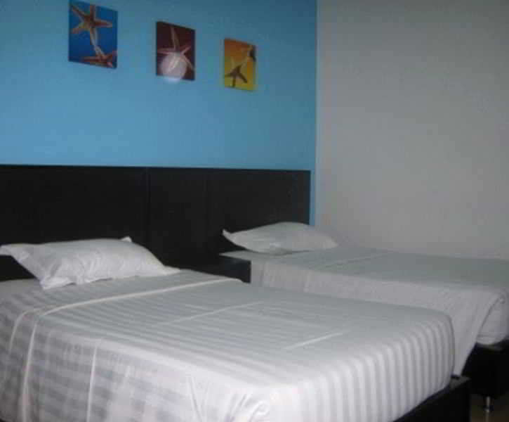 Penview Hotel Kuching Bagian luar foto